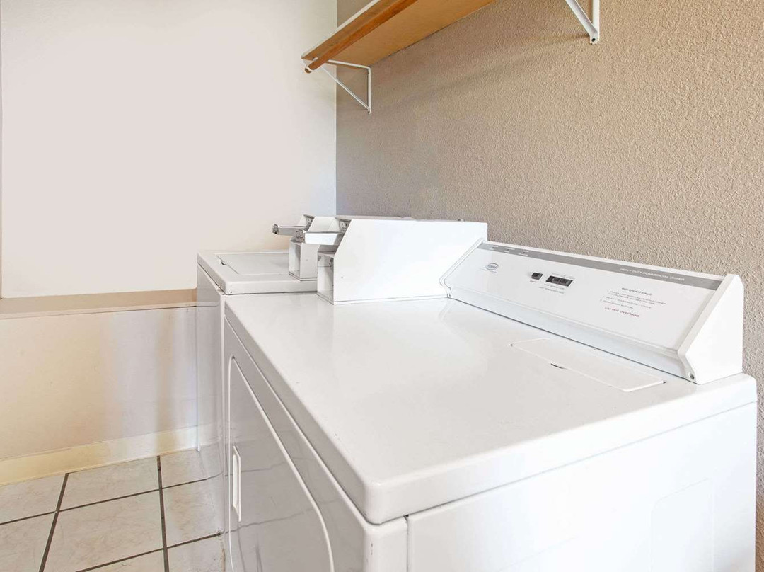 Super 8 by Wyndham Atchison主图