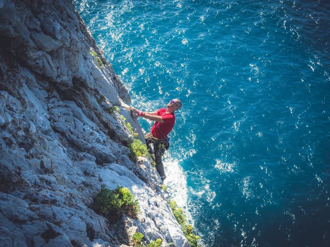 Big Alpine Guide-Iglesias必去景点
