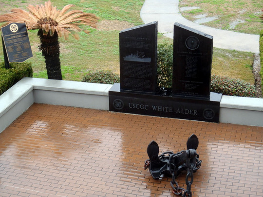 Louisiana Memorial Plaza-巴吞鲁日必去景点