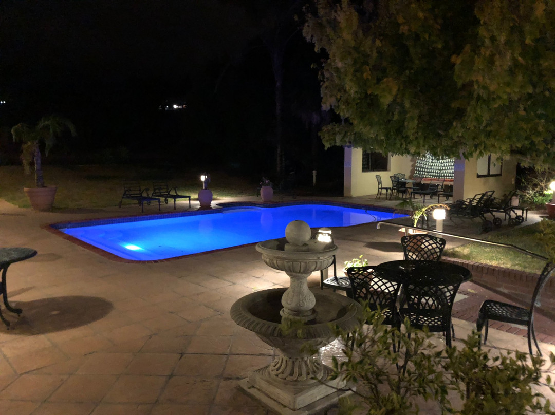 Oak Tree Lodge主图