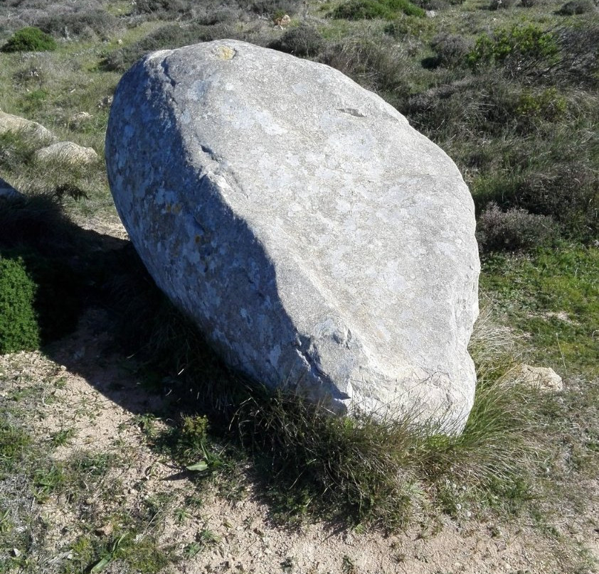 Conjunto Megalitico do Monte dos Amantes景点图片