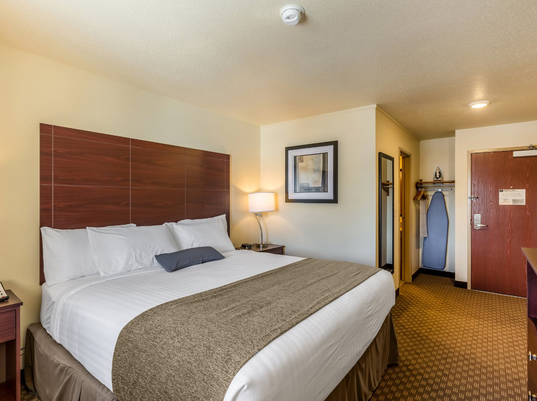 Cobblestone Inn & Suites - Merrill主图