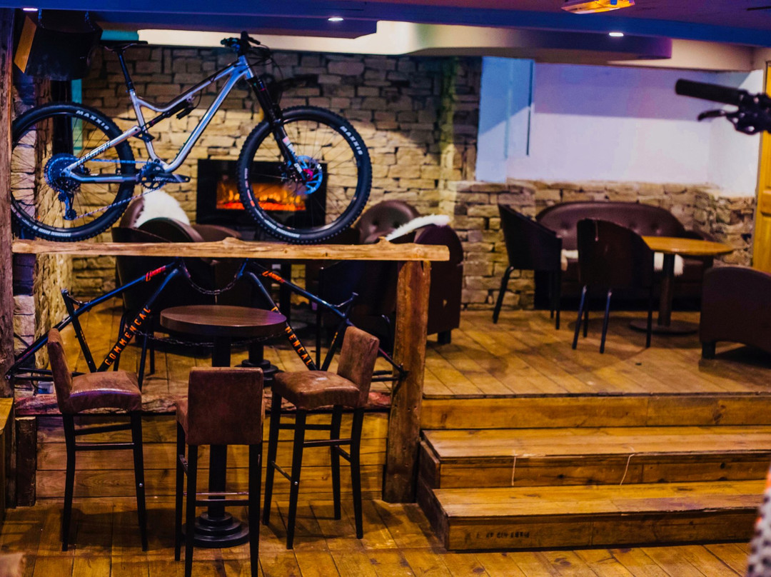 Le Playoff - Sports Bar-Saint-Chaffrey必去景点