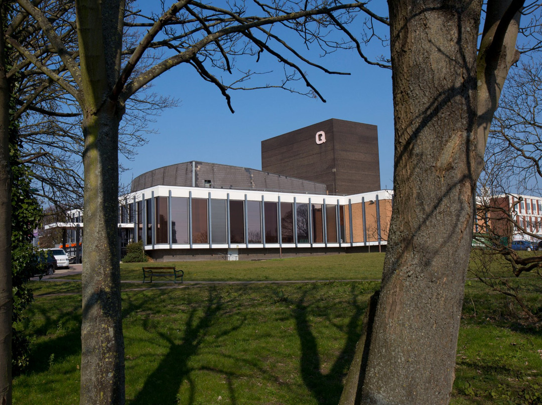Queens Theatre景点图片