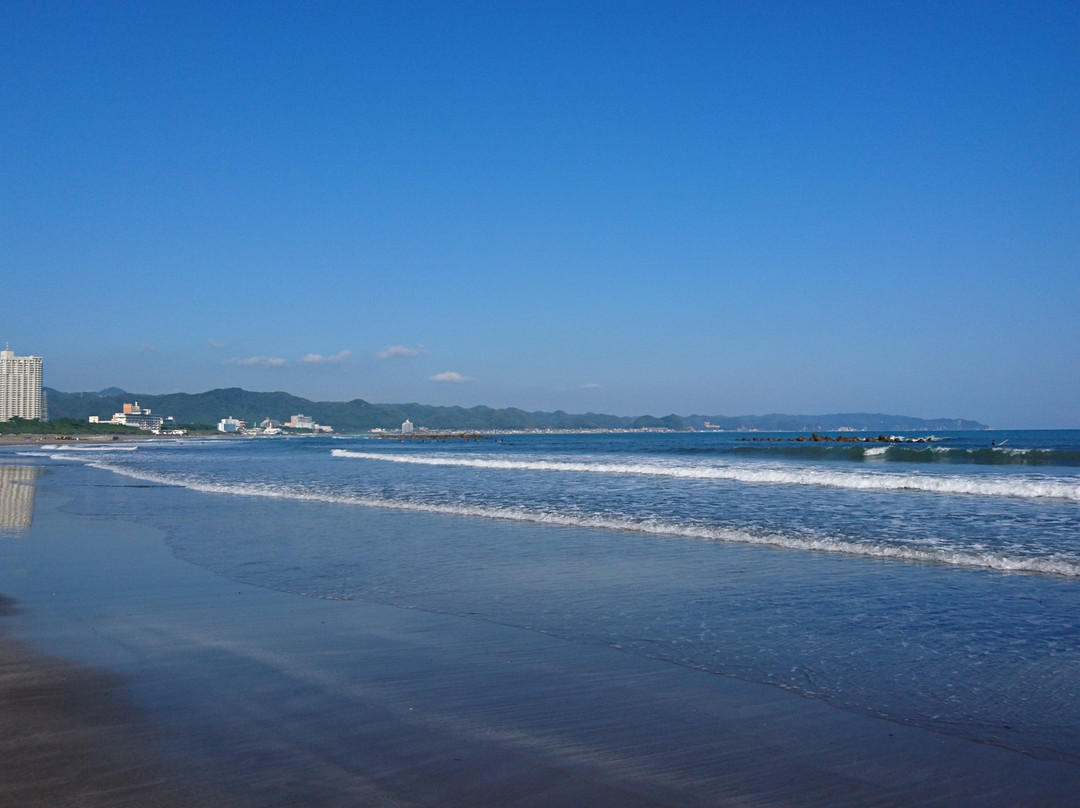 Maebara Beach-鸭川市必去景点