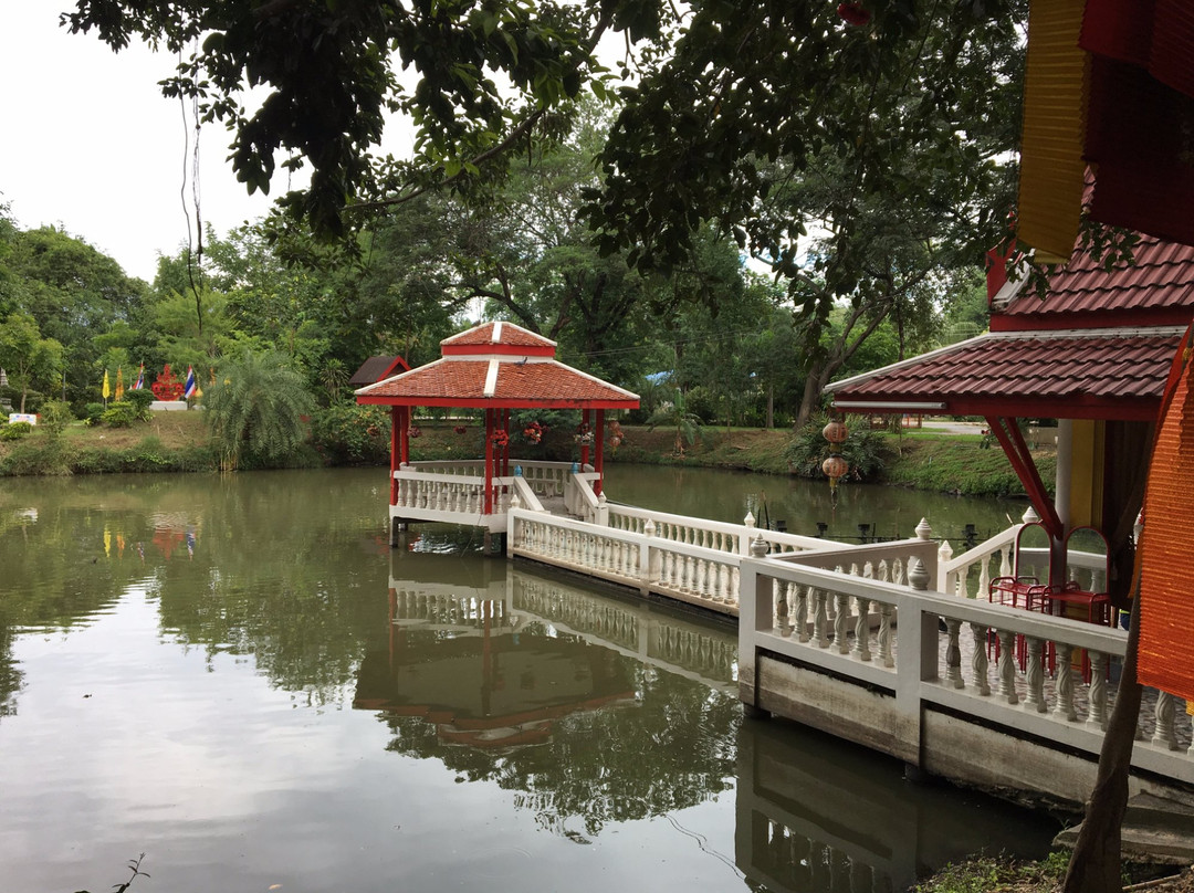 Wat Thap Kradan-颂丕农必去景点