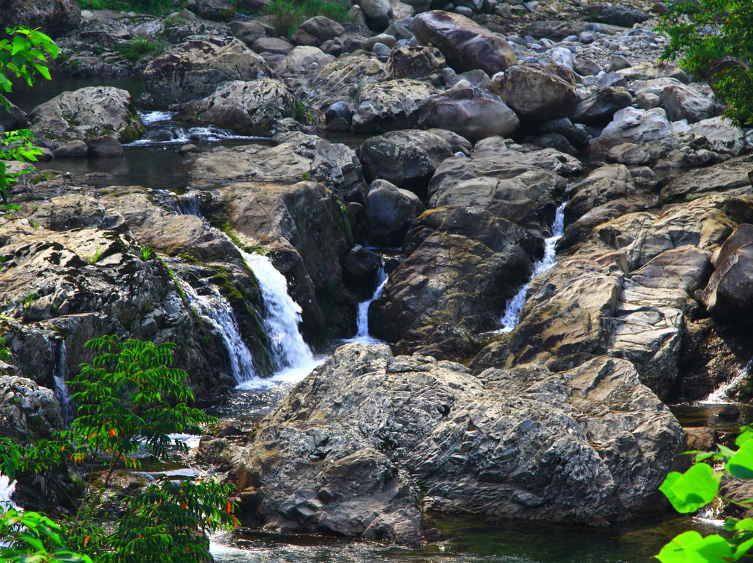 Yatogi no Taki Falls景点图片