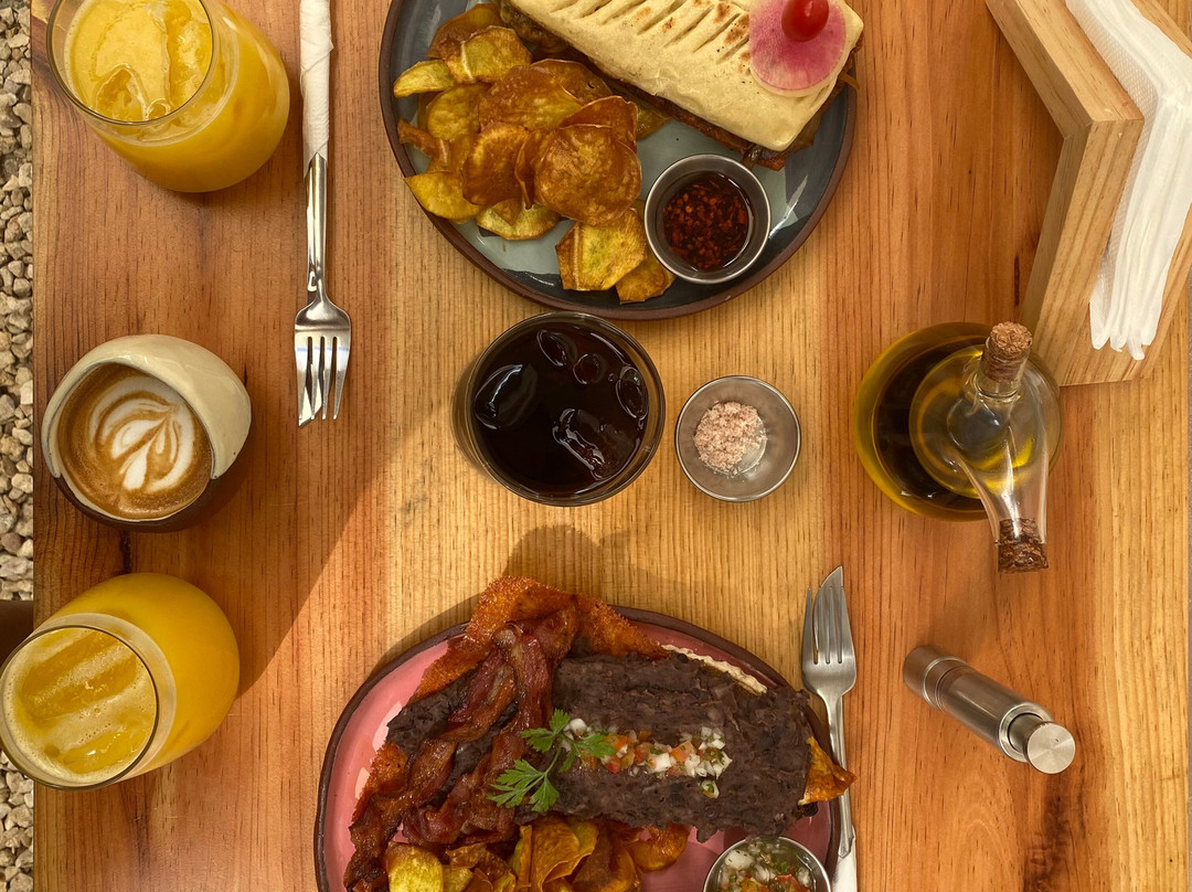 Complemento Coffe Shop & Grill Dinner