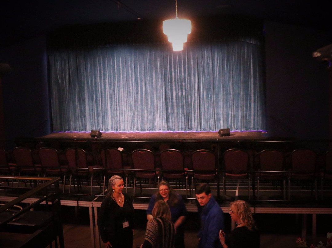 Royal Theatre Thousand Islands-加纳诺克必去景点