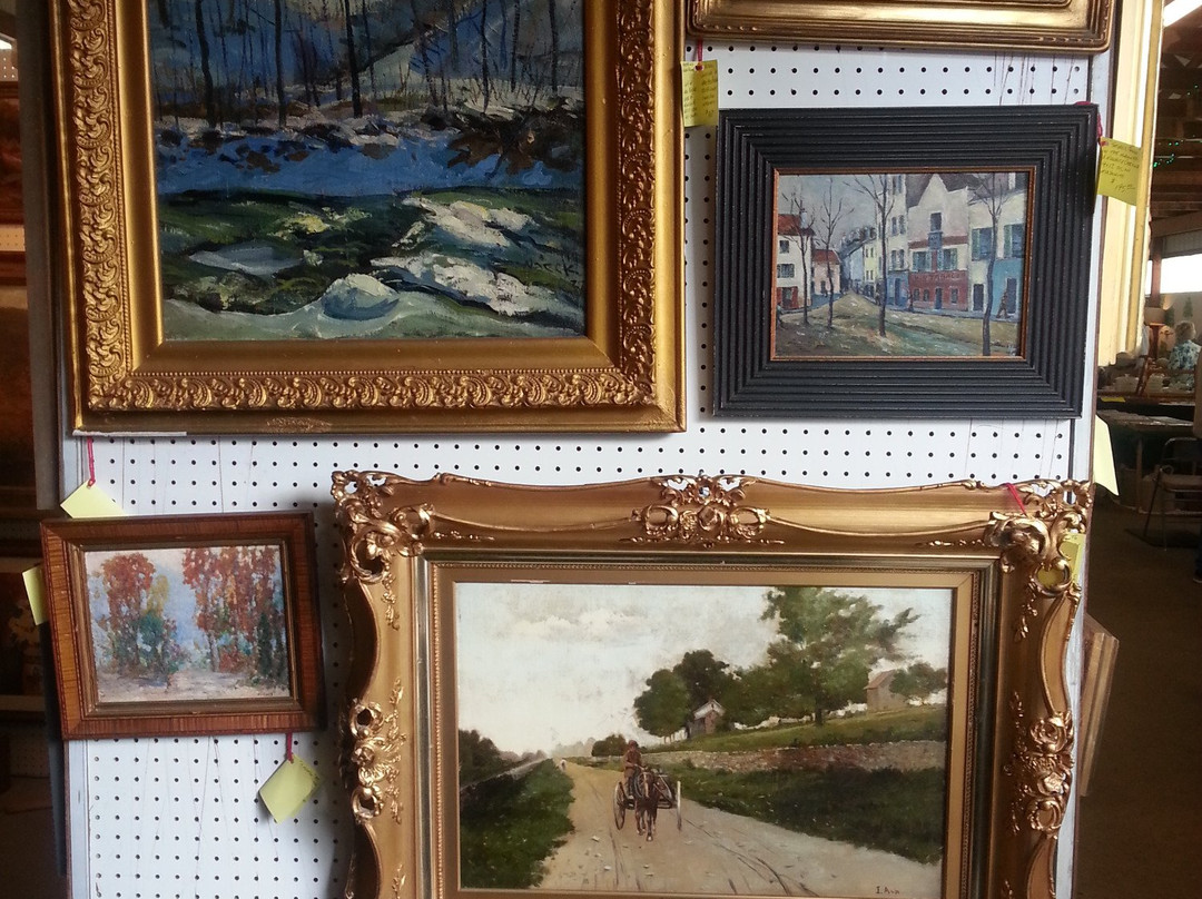 Allegan Antiques Market景点图片