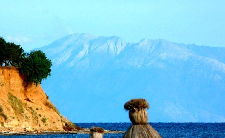 Arogi Beach景点图片
