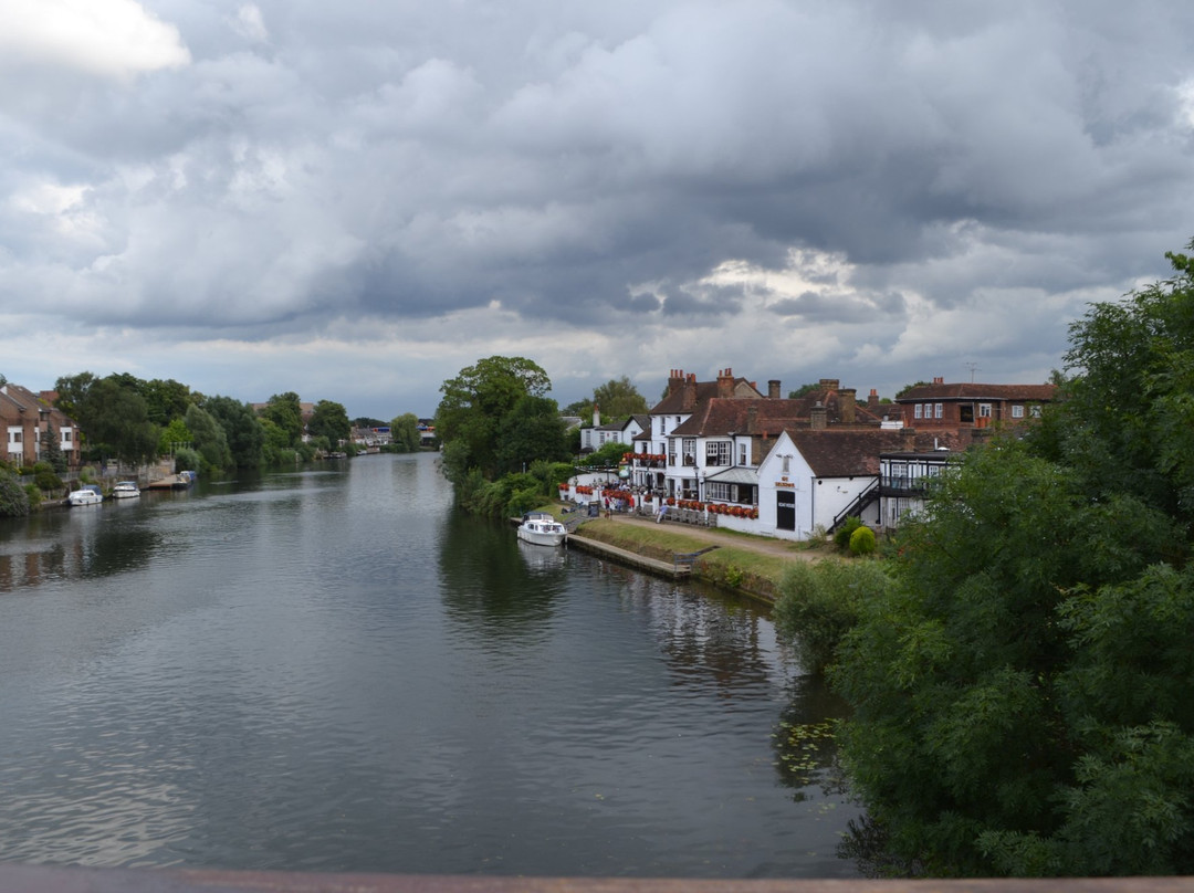 Staines Bridge景点图片