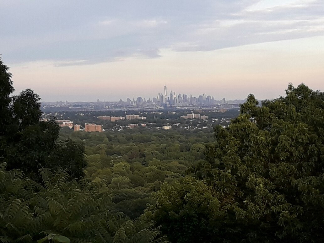 Essex County Eagle Rock September 11th Memorial景点图片