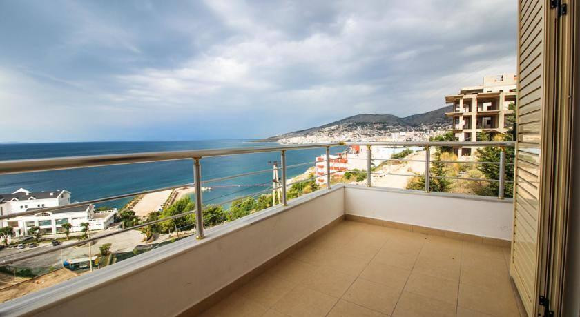 Bluemoon Suites Sarande