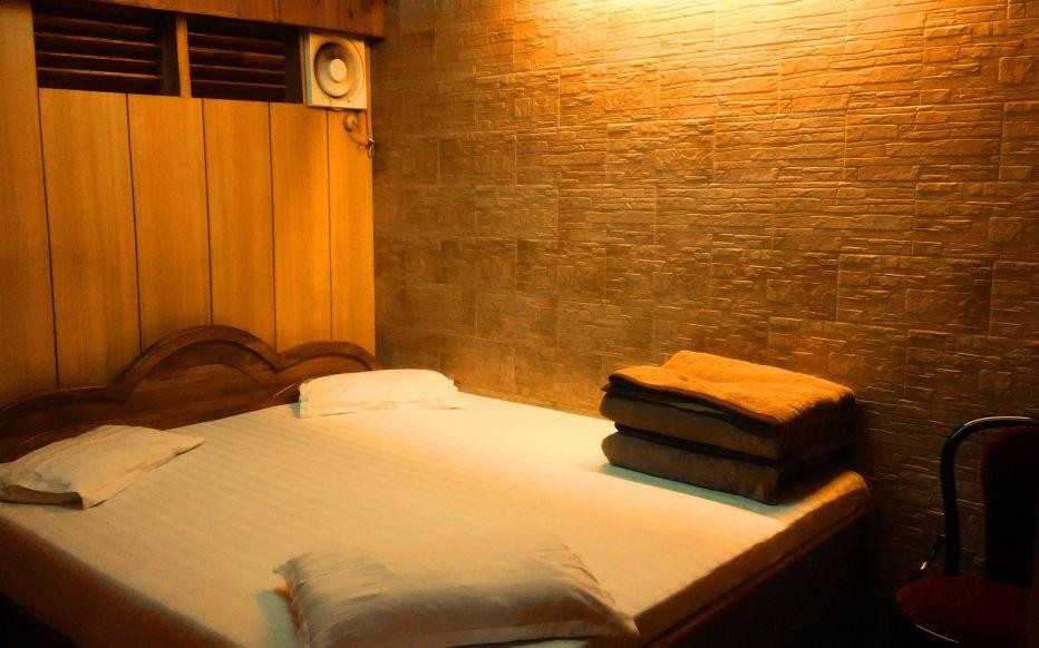 Baba Tourist Lodge