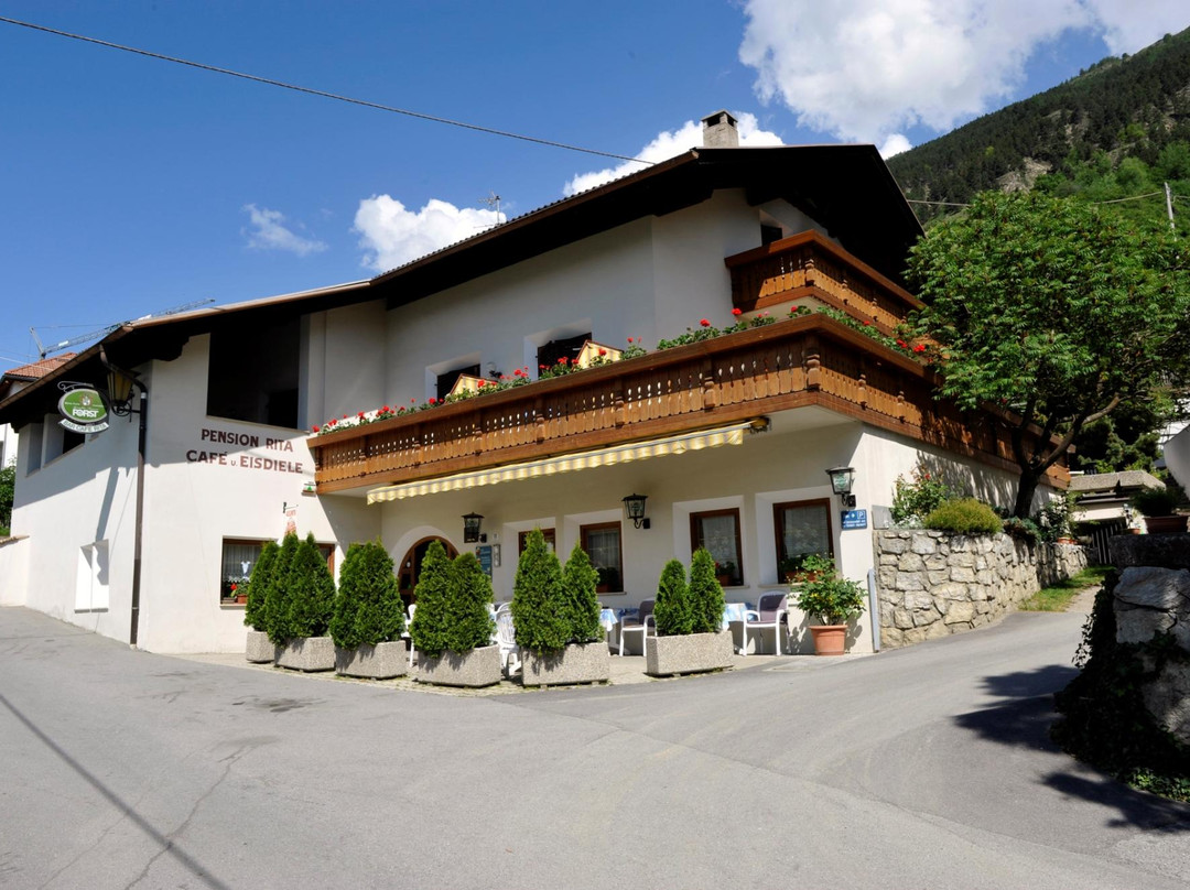 Lasa酒店住宿-Pension Gasthof Rita