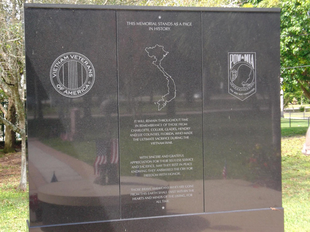 Vietnam War Memorial-迈尔斯堡必去景点