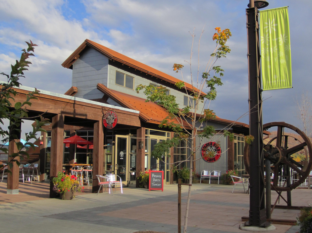 帕克城餐馆和美食-Silver Star Cafe