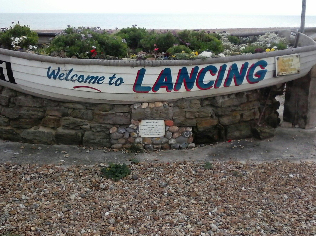 Lancing Beach-Lancing必去景点