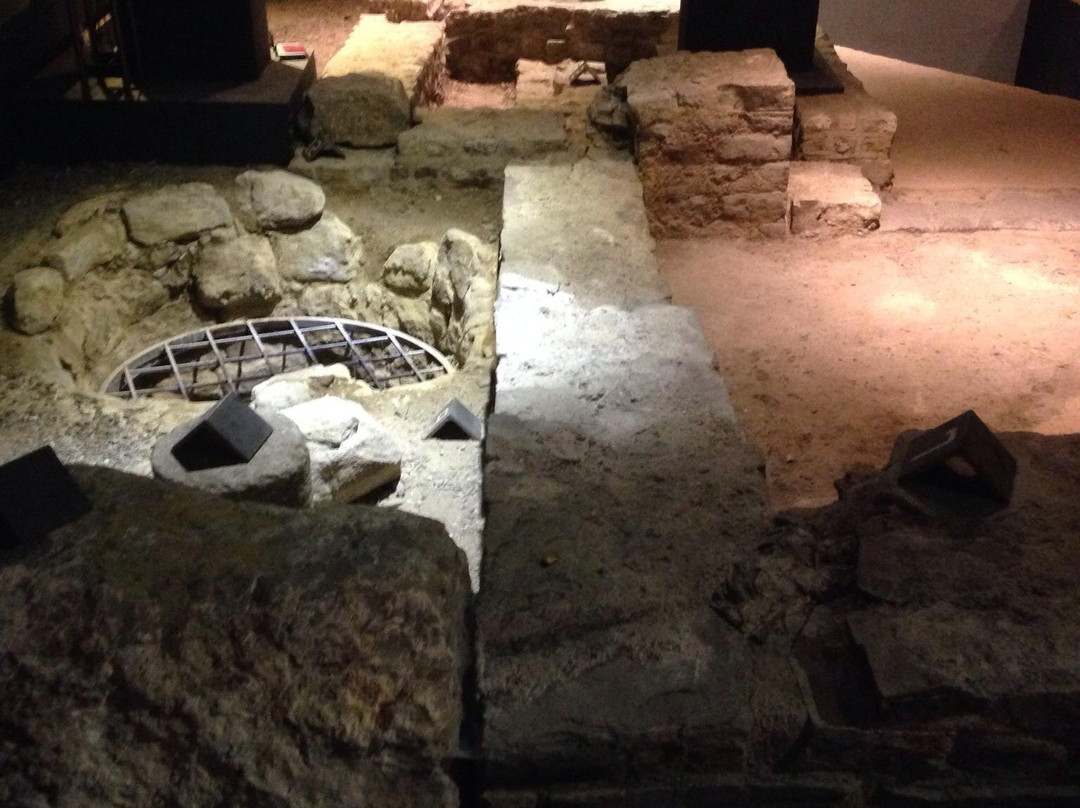 Derlon Museum Cellar-马斯特里赫特必去景点
