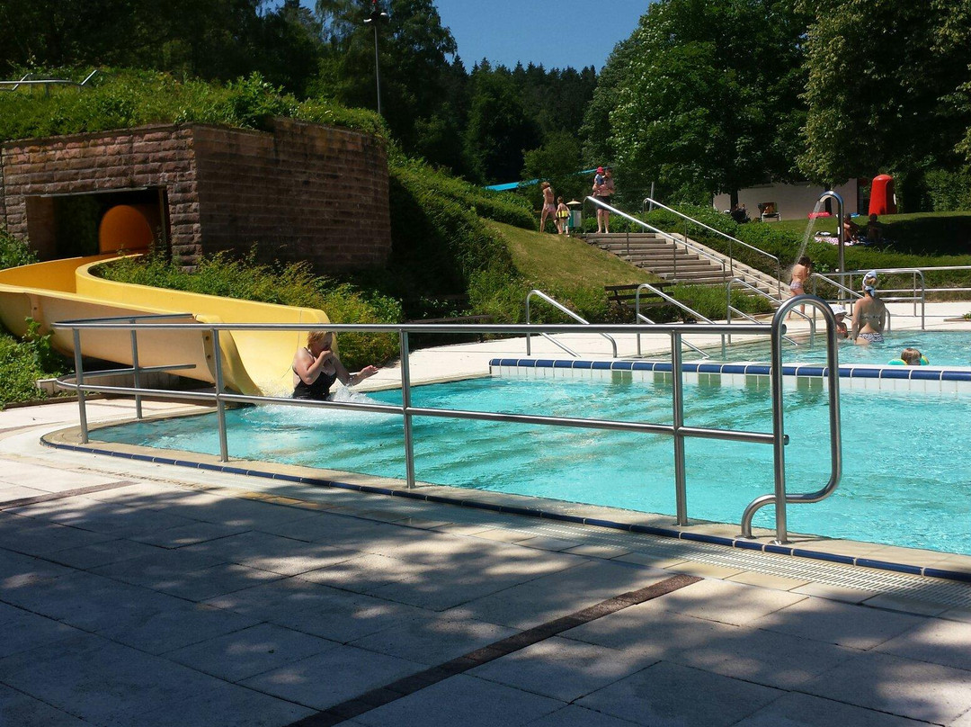 Freibad Bad Herrenalb景点图片