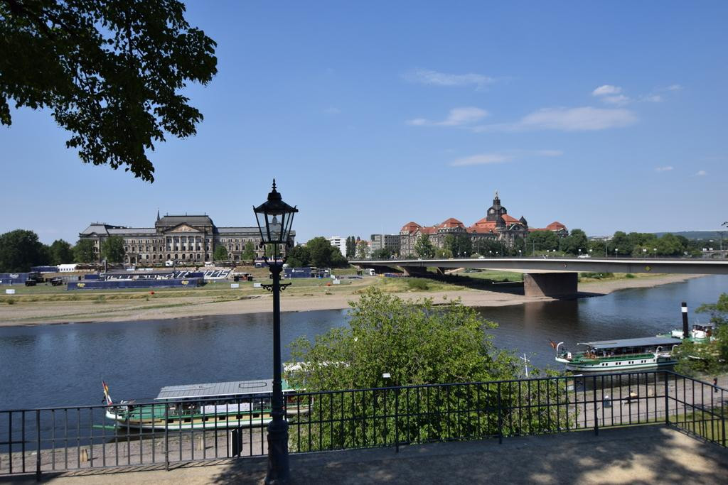 Kurländer Palais-德累斯顿必去景点