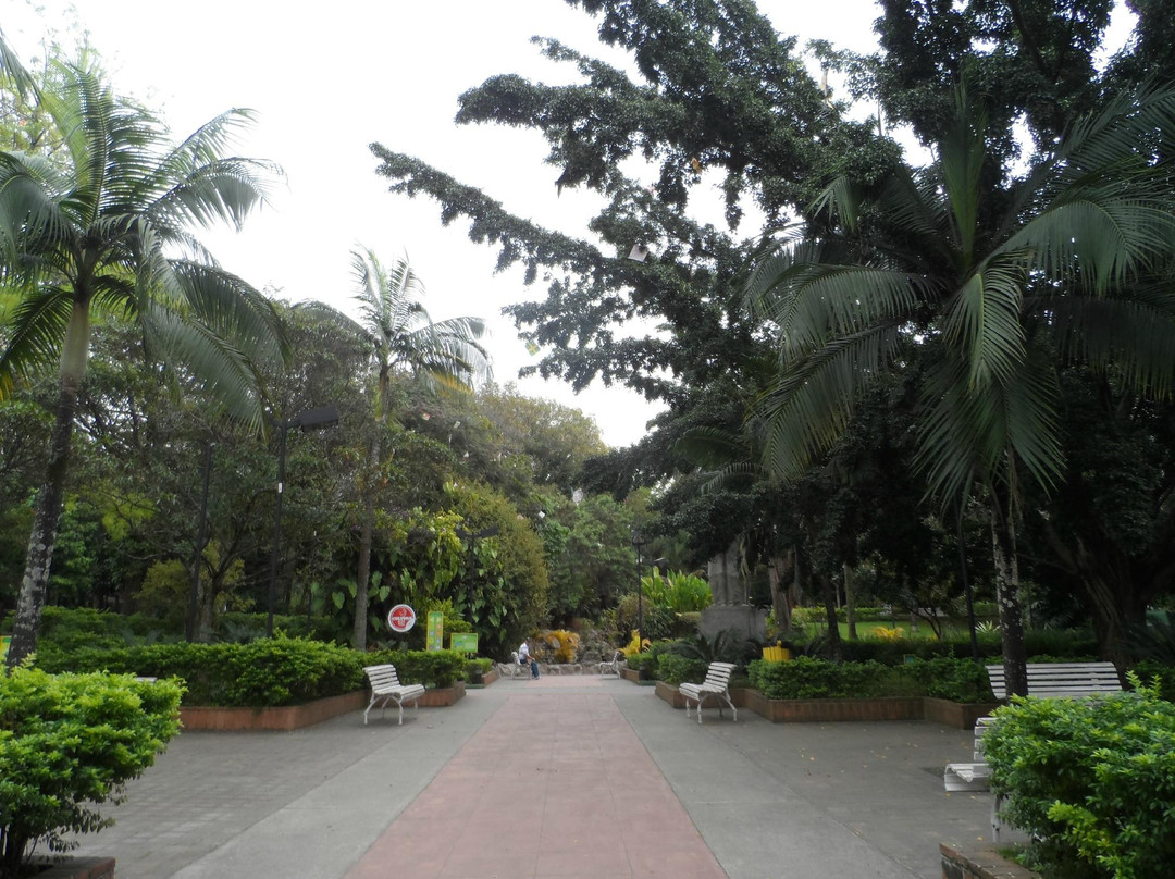 Parque Rafael Lazzuri-圣贝尔纳多-杜坎普必去景点
