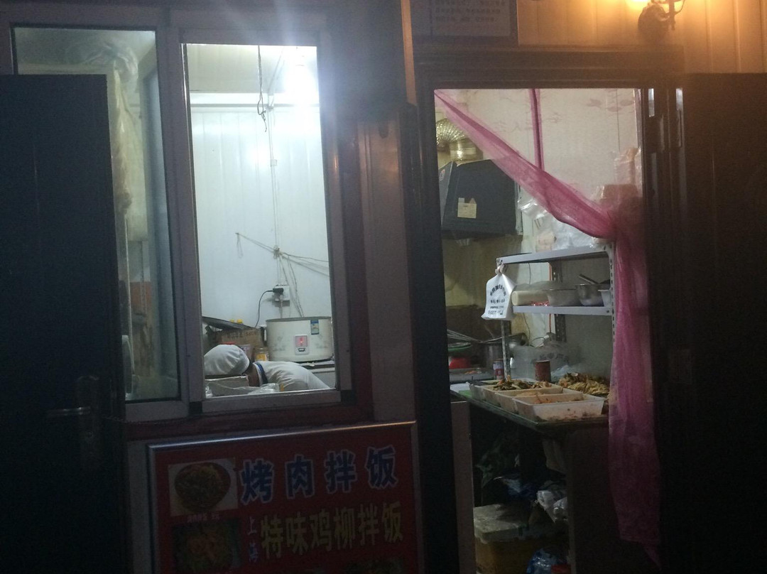 学府美食步行街-齐齐哈尔市必去景点