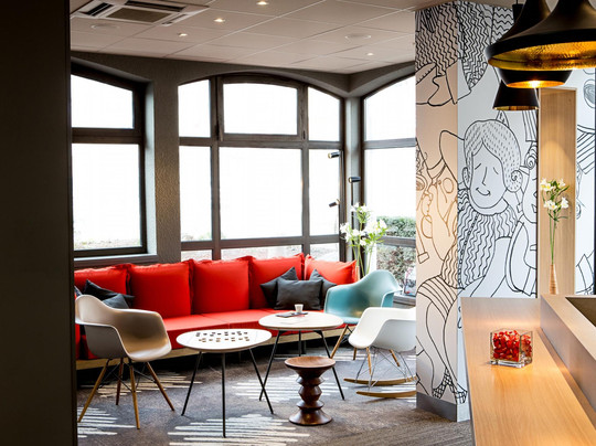 宜必思科尔马中心酒店