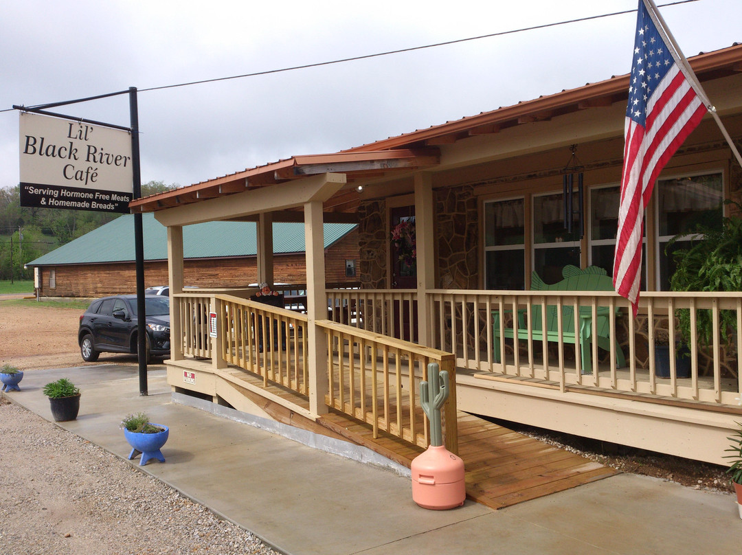 Ellsinore餐馆和美食-Lil' Black River Cafe