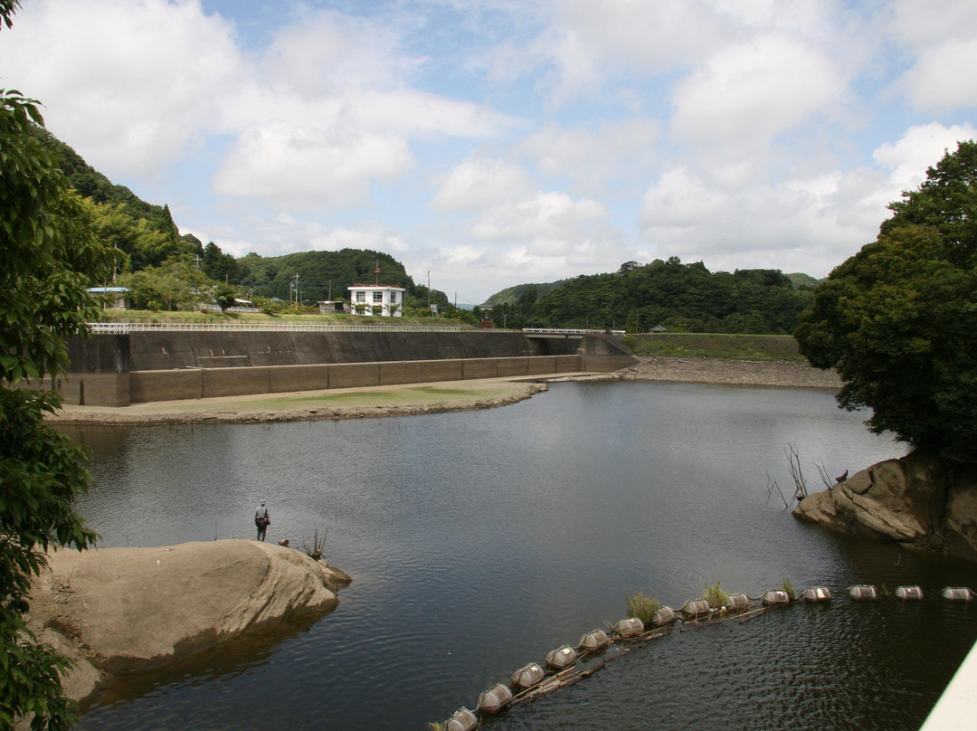 Tozuhara Dam