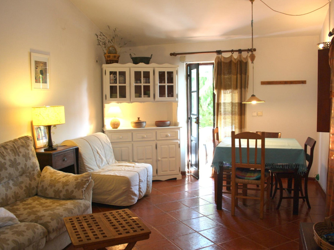 Zambujeira do Mar酒店住宿-Monte das Buganvilias