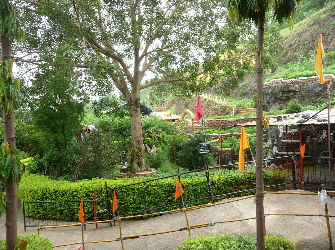 Madareshwar Shiva Temple-Banswara必去景点