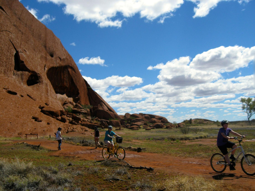 Outback Cycling-乌鲁鲁-卡塔丘塔国家公园必去景点
