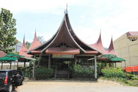 West Sumatra餐馆和美食-Rumah Makan Dendeng Batokok