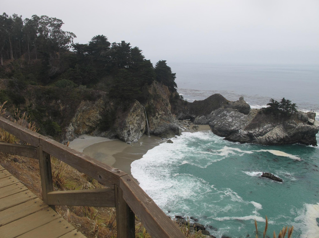 麦克维瀑布-大苏尔必去景点