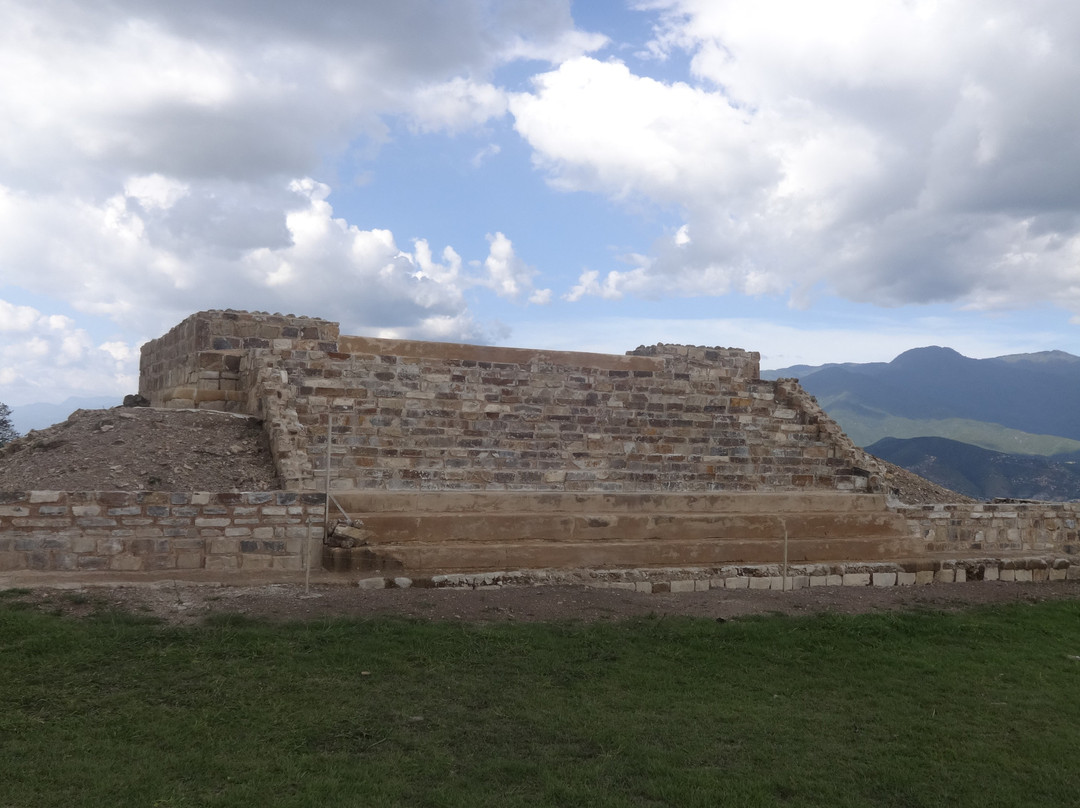 Zona Arqueológica de Atzompa-瓦哈卡必去景点