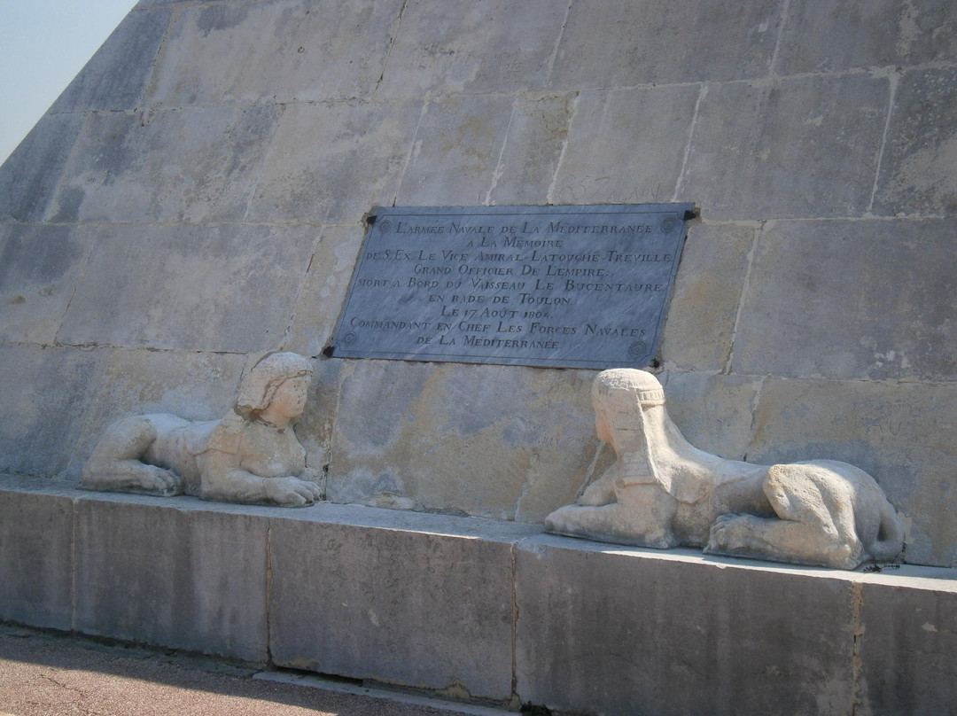 Cimetiere militaire franco-italien景点图片