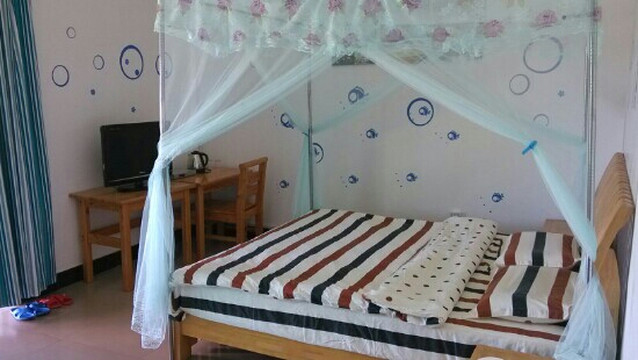 三亚迷途国际青年旅舍鹿回头店主图