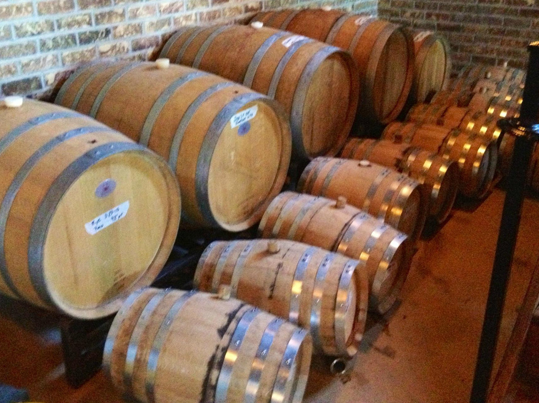 Red Eagle Distillery景点图片