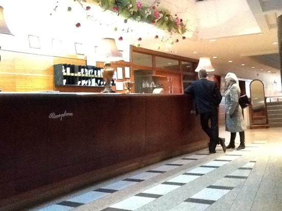 Samotlor Hotel主图