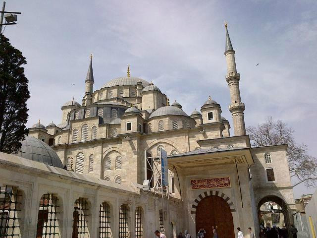 Fatih Mosque and Complex-伊斯坦布尔必去景点