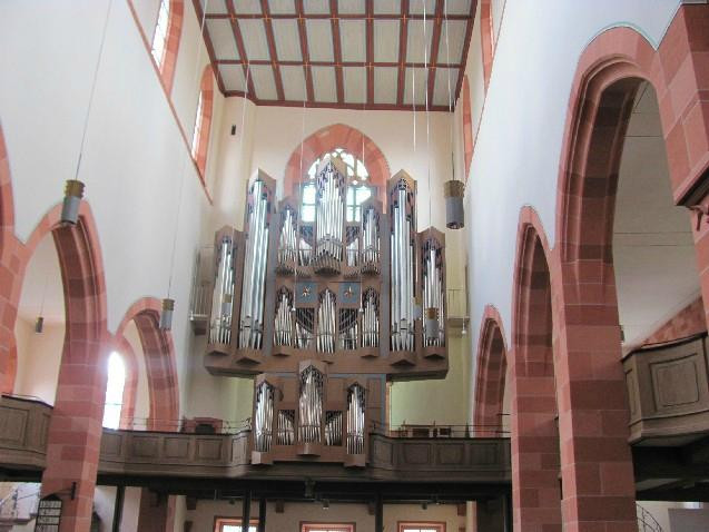 St. Marien-Kirche (Mariä Himmelfahrt)景点图片