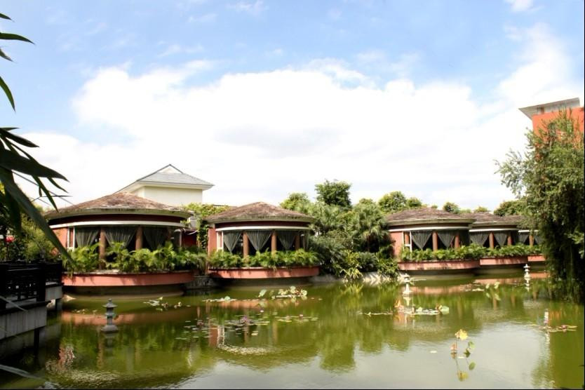 逸泉国际大酒店主图