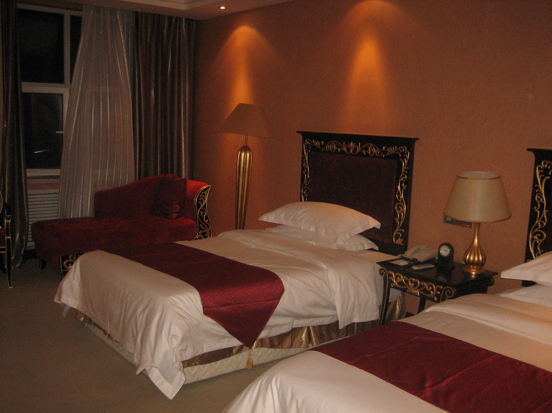 曼哈维大酒店主图