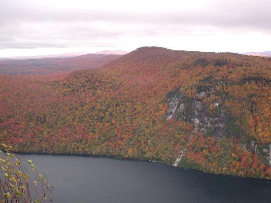 Lake Willoughby-East Burke必去景点