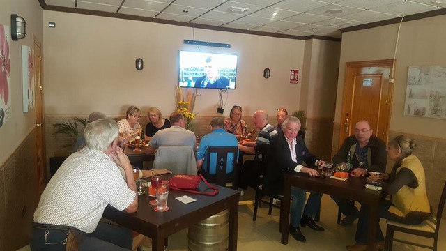 San Cayetano餐馆和美食-Mady's Bar