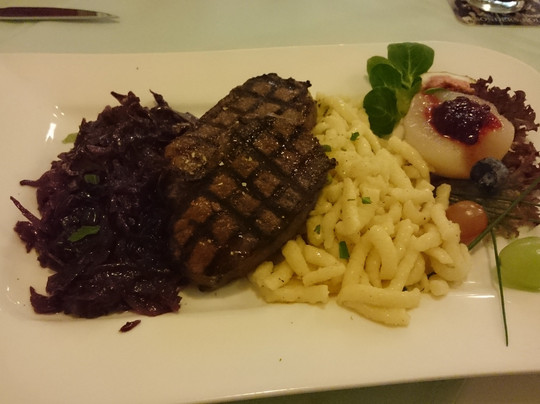 Bergheim餐馆和美食-Büsdorfer Stuben