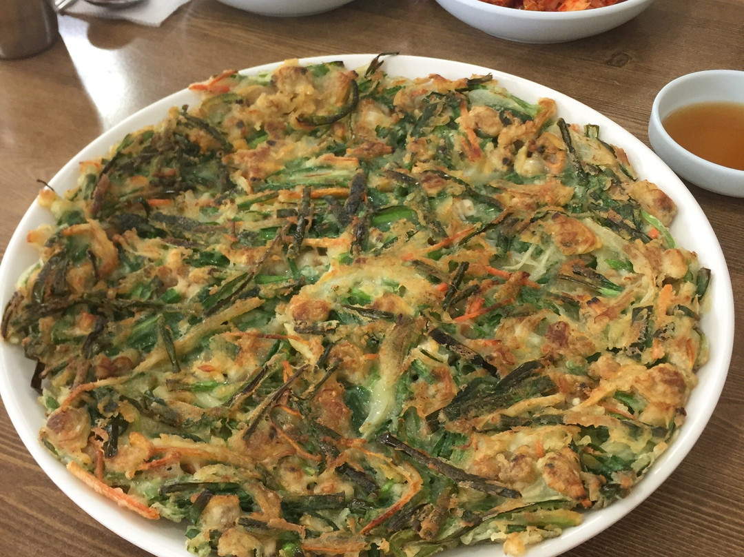 安养市餐馆和美食-Islands Port Manila Clam Noodles Soup