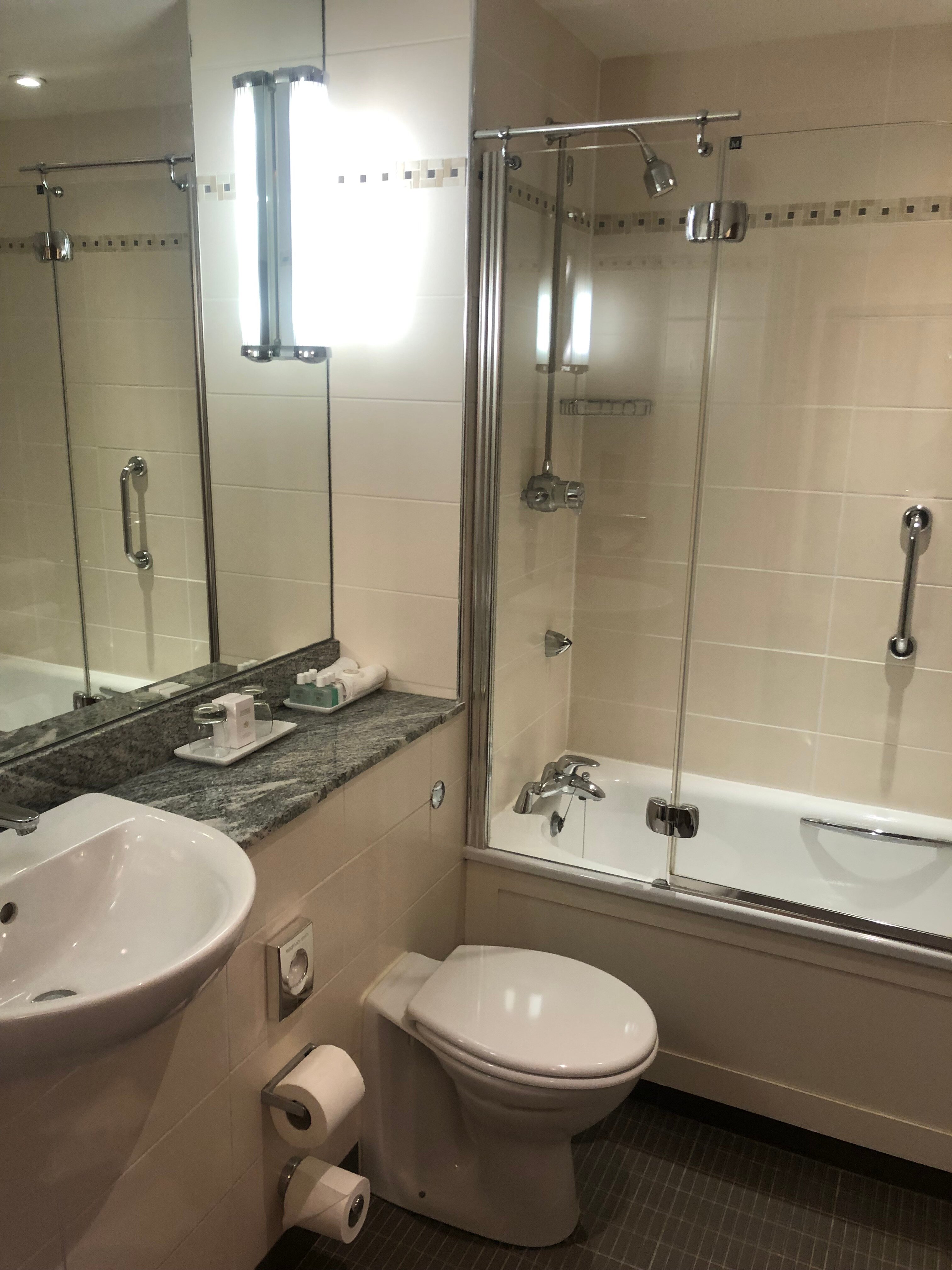 皮尔公牛酒店-浴室